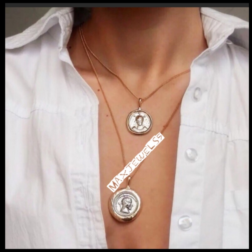 NWOT ***vintage gold / silver coins necklace - Picture 2 of 3